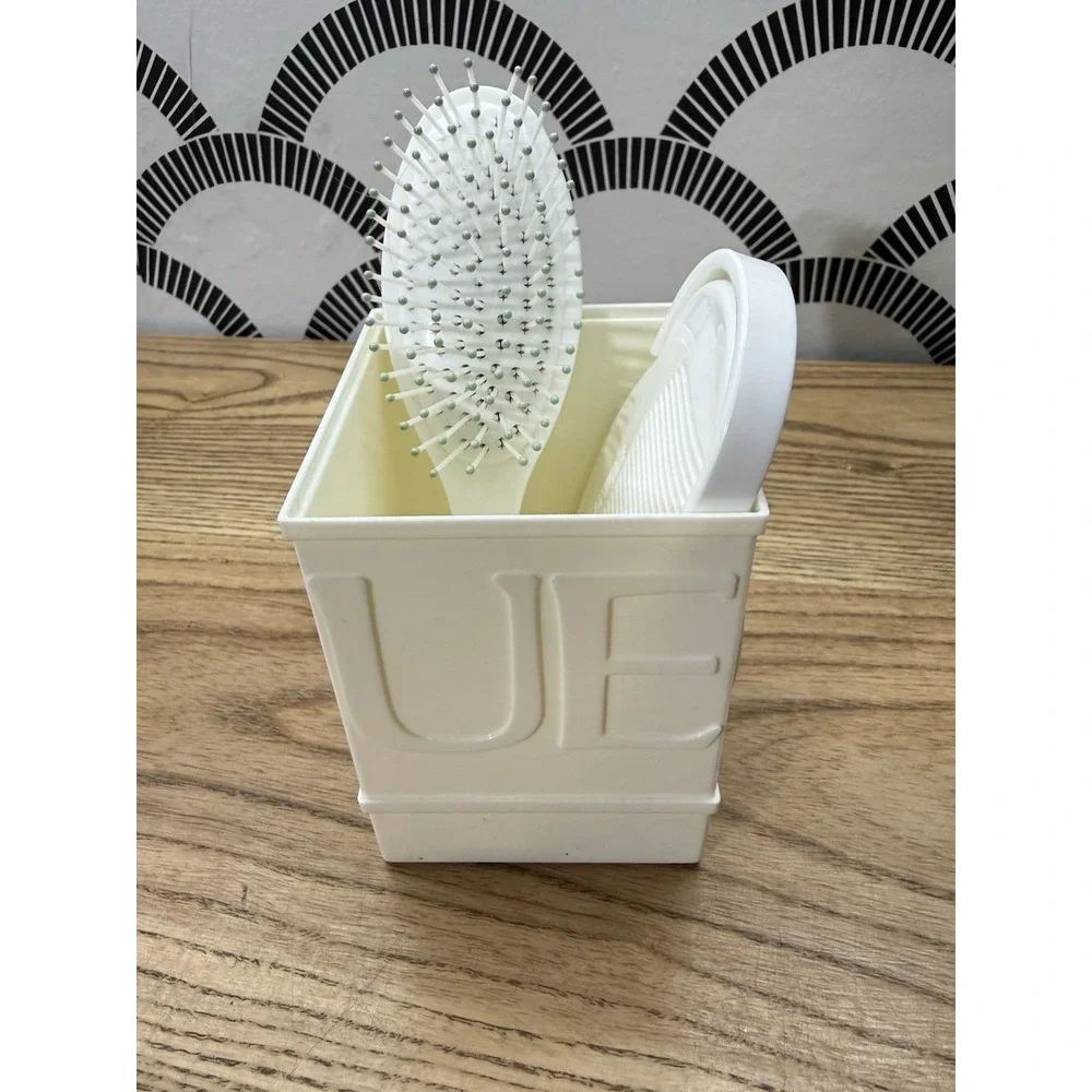 Vtg CLINIQUE Set of 3 Travel Hair Comb Mirror & Brush White W/ Holder